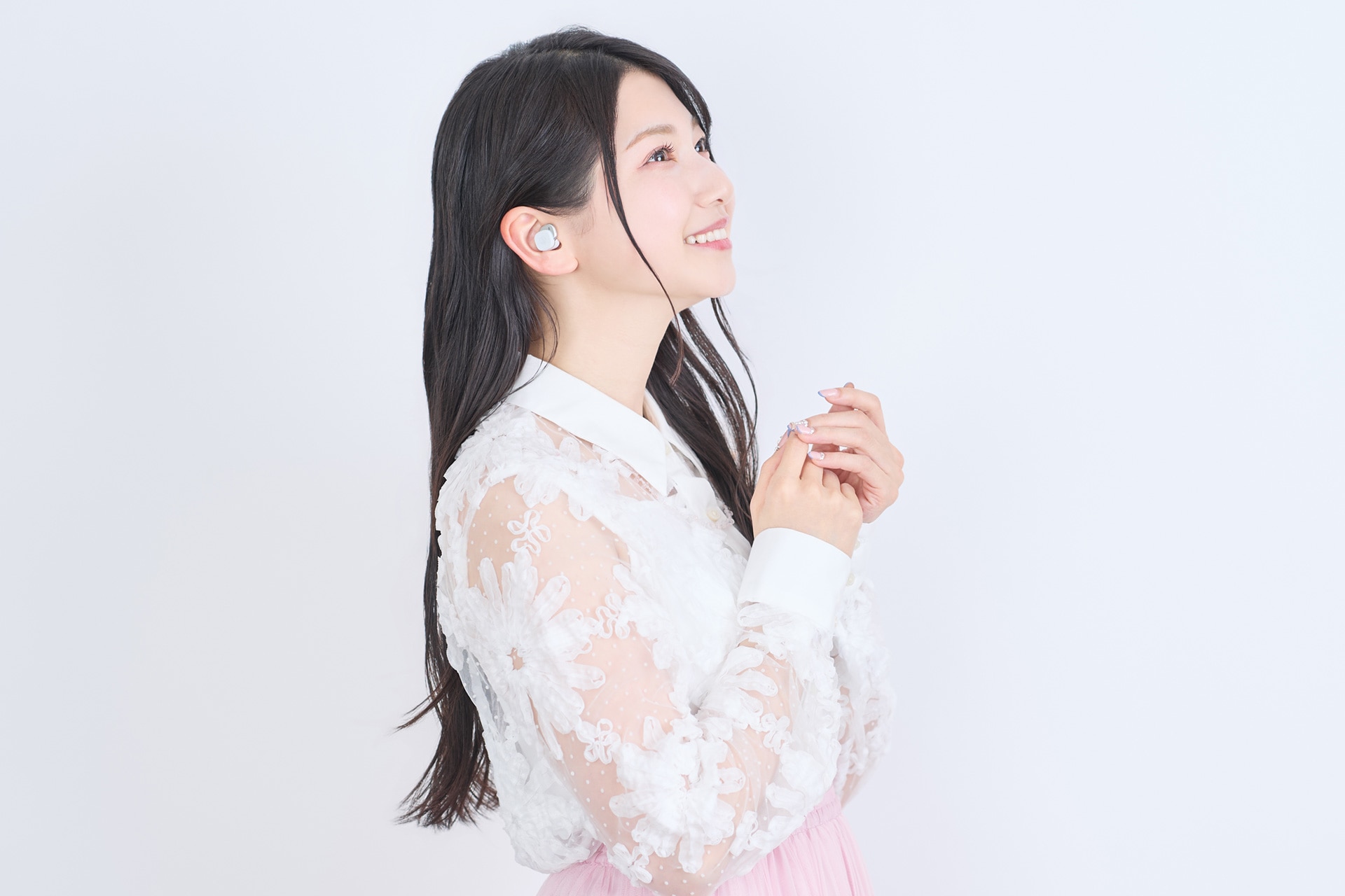 「ATH-SQ1TW2NC」グレーを装着。