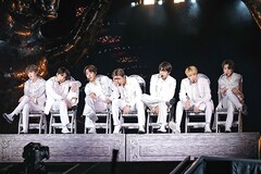 dTVではBTS関連19タイトルを順次配信中。歴史を刻んだライブやドキュメンタリー、「In the SOOP」の見どころを紹介