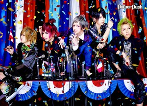 BugLug 「HICCHAKA×MECCHAKA」インタビュー