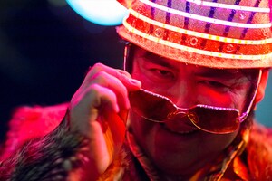 港カヲル（グループ魂）「俺でいいのかい ～港カヲル、歌いすぎる～」特集