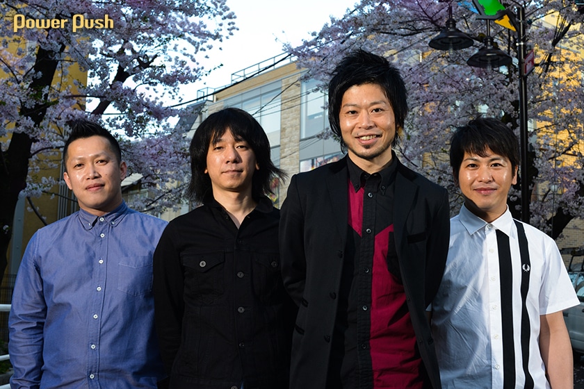 The イナズマ戦隊 Live Goes On インタビュー ズッコケ続けて年 これがオレらのバンド道 音楽ナタリー 特集 インタビュー