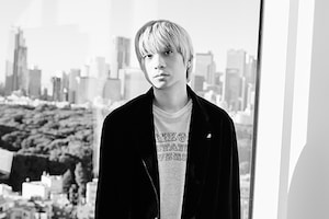 尾崎世界観インタビュー「音楽は好きだからこそ嫌い」彼が“音楽と生きる、音楽で生きる”もどかしさ