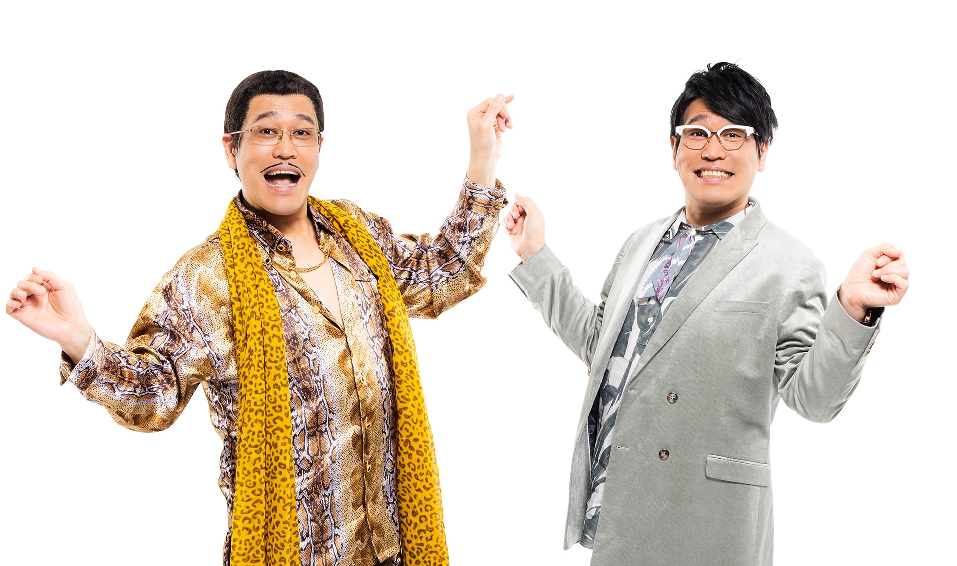 左からピコ太郎、古坂大魔王。