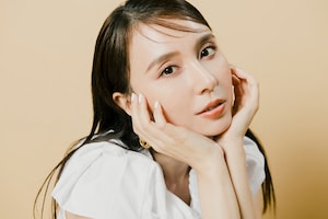 May J.「DRAMA QUEEN」インタビュー|テーマは「裏May J.」今まで言えなかった傷みや憎しみと向き合う
