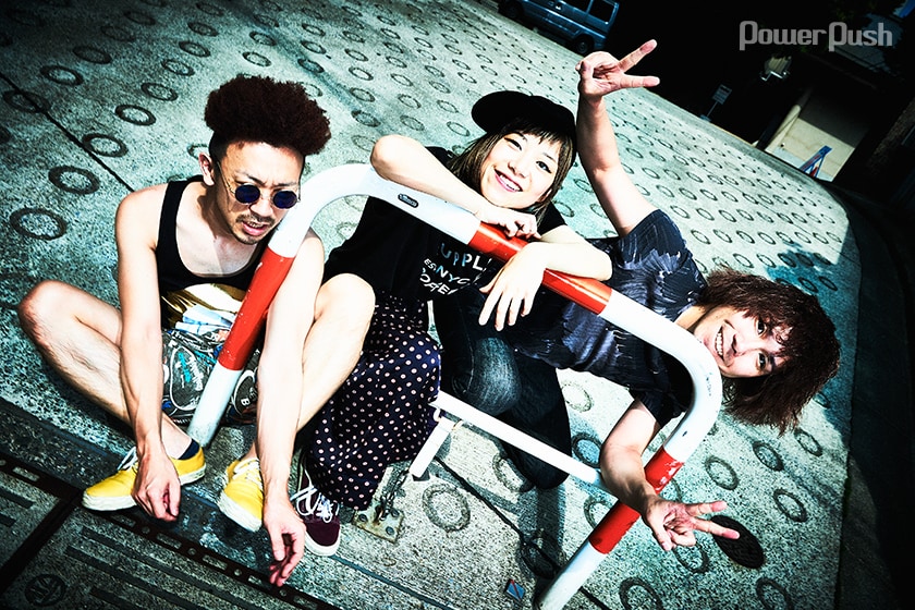 モーモールルギャバン「ヤンキーとKISS」｜常に今が最高の3人が送る