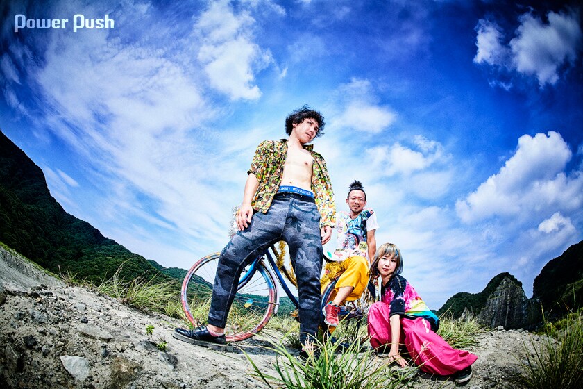 モーモールルギャバン「IMPERIAL BLUE」インタビュー｜インド体験を