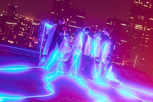 「ヨルヤン」から鮮烈デビュー、“多様声”を操る若者の代弁者・mzsrz