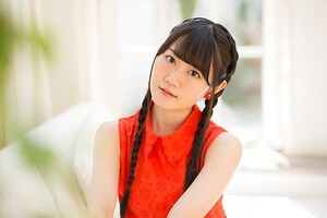 小倉唯「ハイタッチ☆メモリー」インタビュー