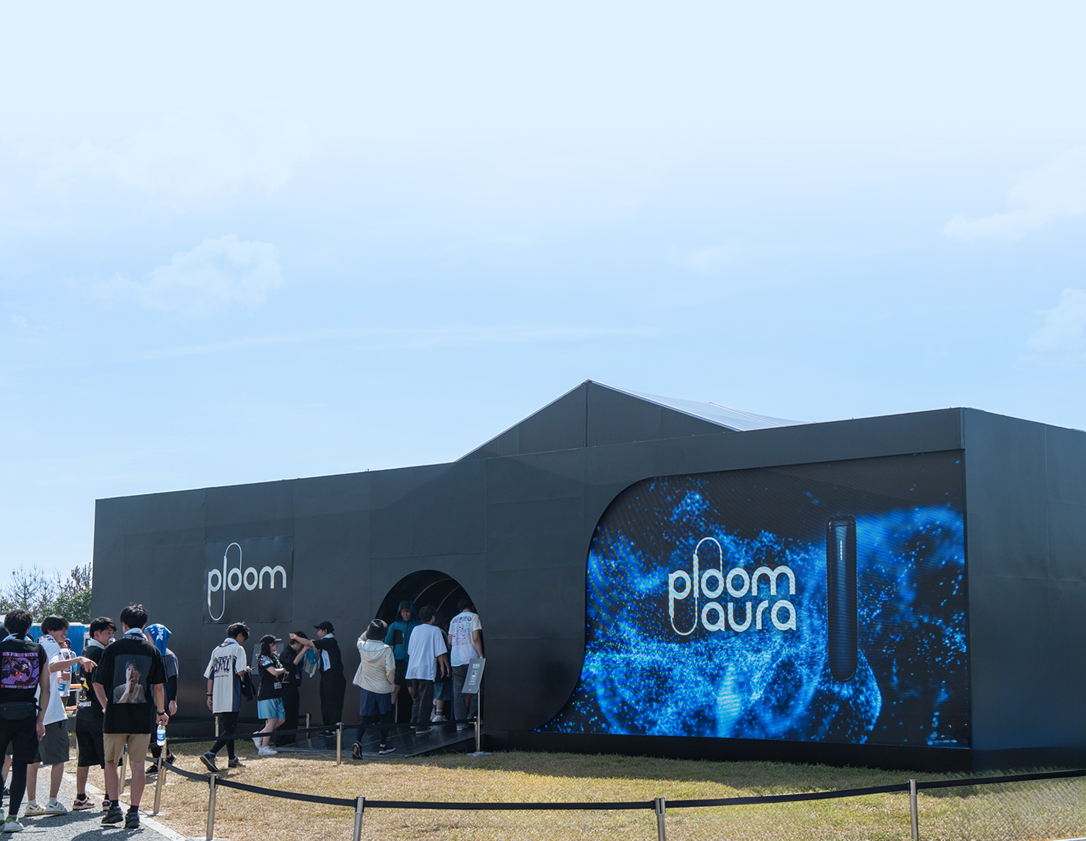 「WILD BUNCH FEST. 2025」Ploom LOUNGEの様子。