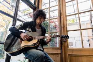 斉藤和義ニューシングル「遺伝」特集 ソロインタビュー＆斉藤和義×SPECIAL OTHERS（芹澤優真＆柳下武史）鼎談