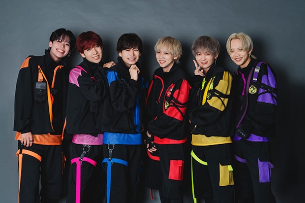 青春CYBER特集｜このグループが最後のチャンス、6人が追求した「すべてをエンタメにするライブ」とは