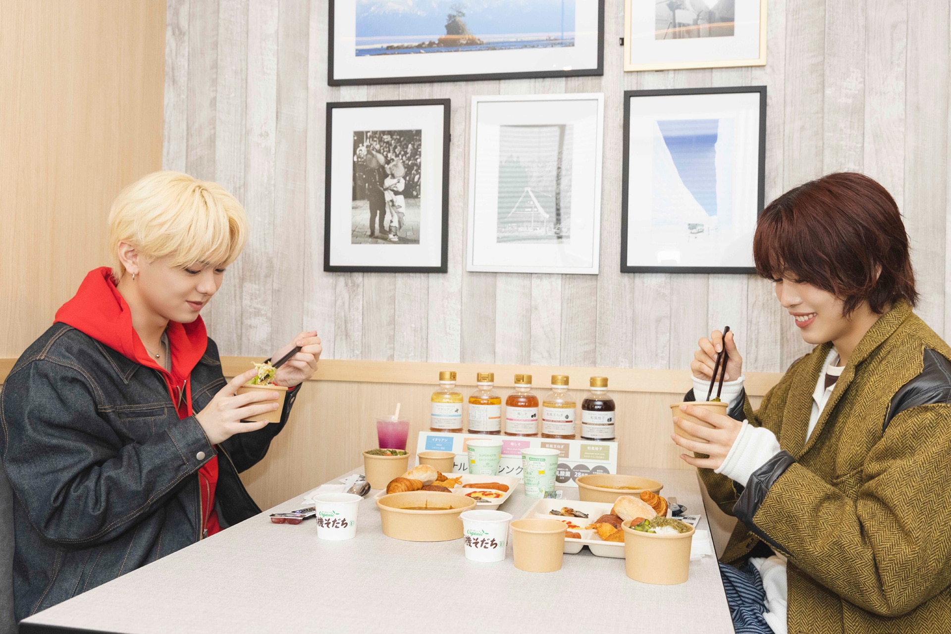 サラダにはオーガニック野菜を使い、さらにドレッシングも好みに合わせて5種類用意。