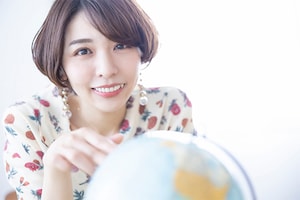 豊崎愛生「caravan!」インタビュー｜こんな世界だからこそ届けたい、幸せいっぱいのアルバム完成。そこに込められた思いとは？