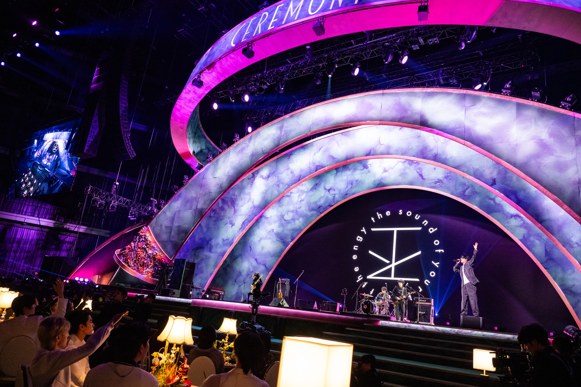 the engyのライブの様子。