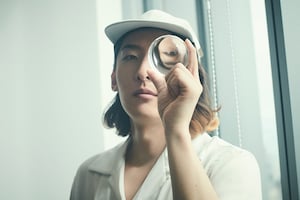 ビッケブランカインタビュー｜“運命”に導かれ歌う 欠落から幸運へ向かう10曲のストーリー