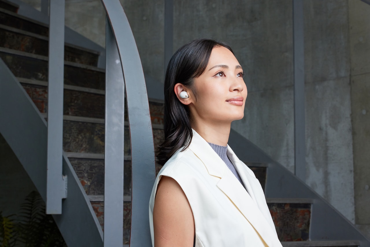 美品　SONY WF-1000XM5ワイヤレスイヤホン　使用感少なめ 綱川明美がソニー「WF-1000XM5」を体験｜世界を広げる一助に