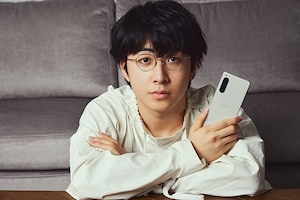 崎山蒼志がソニー「Xperia 5 IV」で豊かな音楽体験「作り手のイメージがそのまま伝わる」