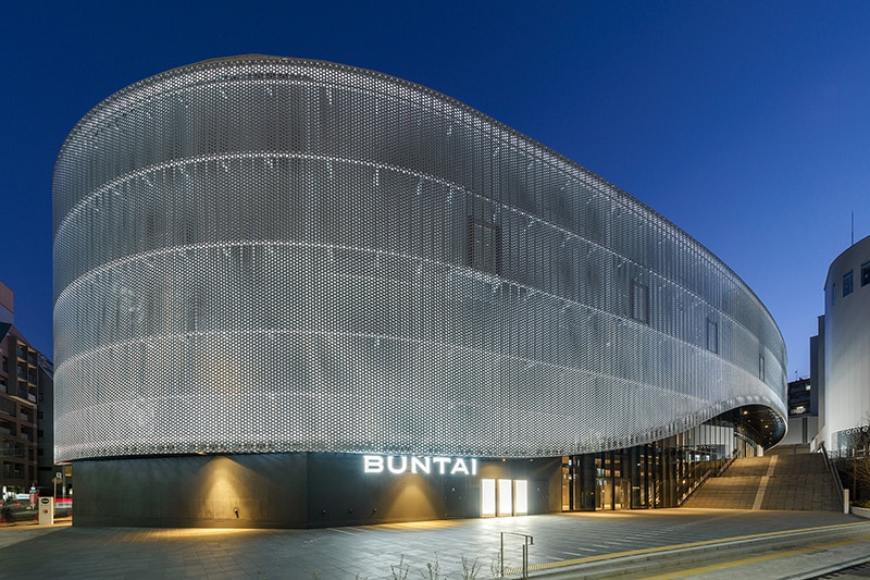 横浜BUNTAI外観。