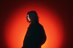 米津玄師「IRIS OUT / JANE DOE」インタビュー｜2曲に刻んだレゼの魅惑とその足跡、宇多田ヒカルとの制作秘話を語る