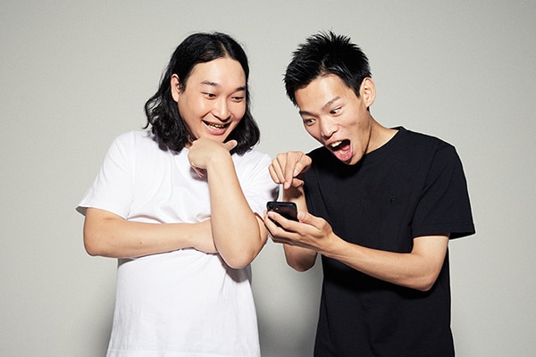かが屋 × Apple PayのPASMO｜ほぼ持ち込み!? 普段とは一味違うオリジナルコントでキャンペーンを紹介 - お笑いナタリー 特集・インタビュー