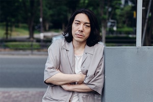 「物語なき、この世界。」三浦大輔が斬り込む“物語で人生を彩るというエゴ”、岡田将生・峯田和伸・寺島しのぶが語る思い