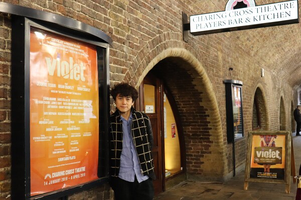 ミュージカル Violet 藤田俊太郎 トム サザーランド インタビュー 初日レポート ステージナタリー 特集 インタビュー