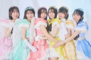 Straight Angeli インタビュー｜スターダストの新アイドル始動、“Kawaii Rock”を歌い届ける6人の個性を探る