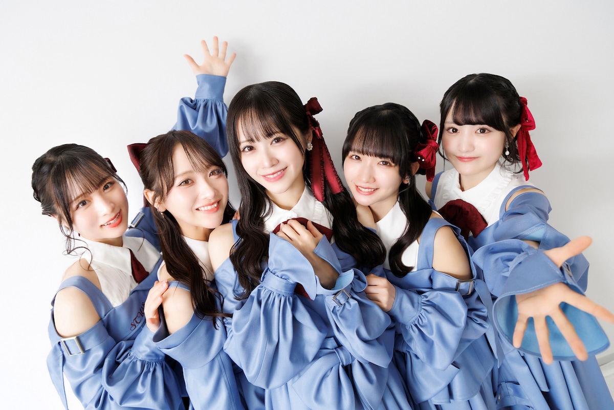 左から原田清花、石田千穂、中村舞、高雄さやか、久留島優果。