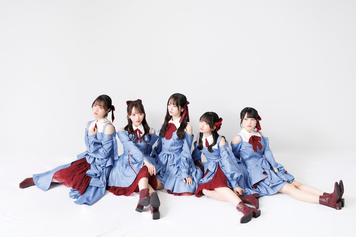 左から原田清花、石田千穂、中村舞、高雄さやか、久留島優果。