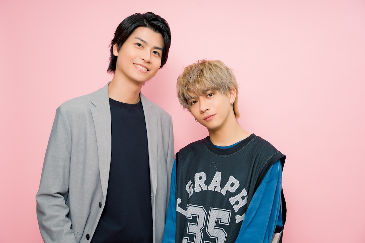 左から多和田任益、田中洸希。