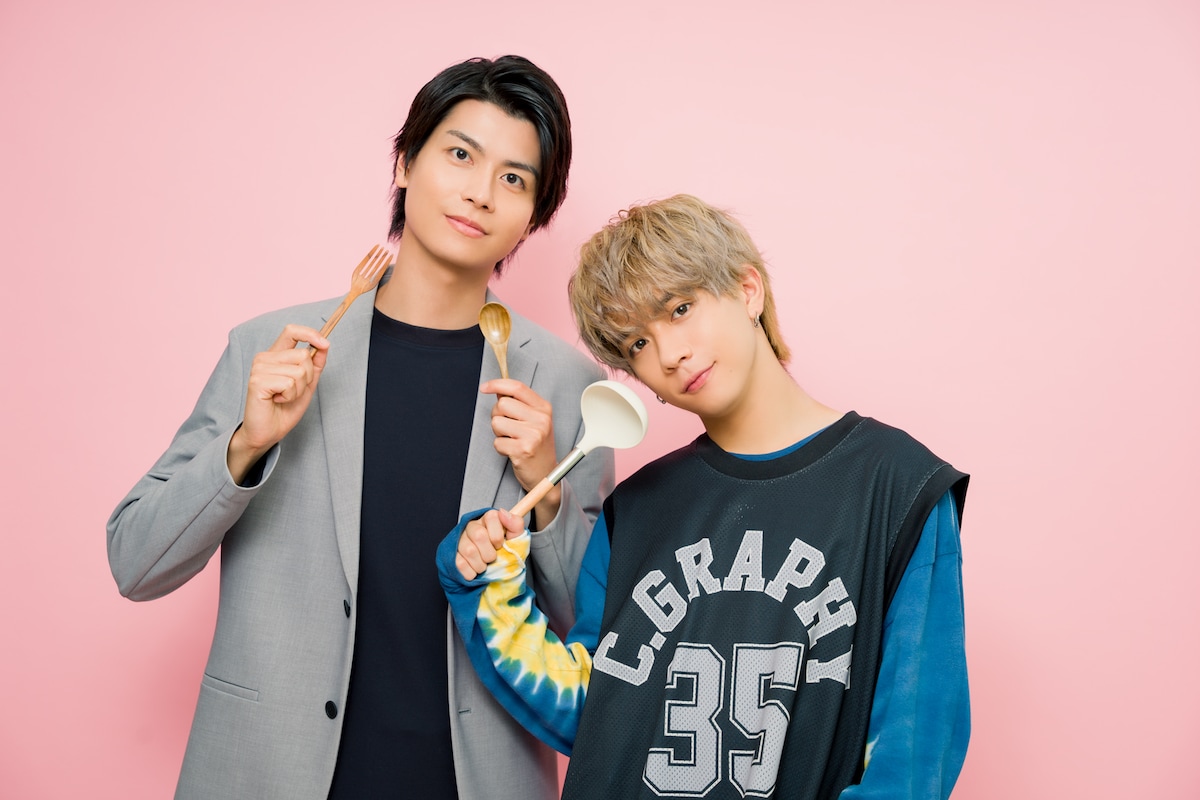 左から多和田任益、田中洸希。