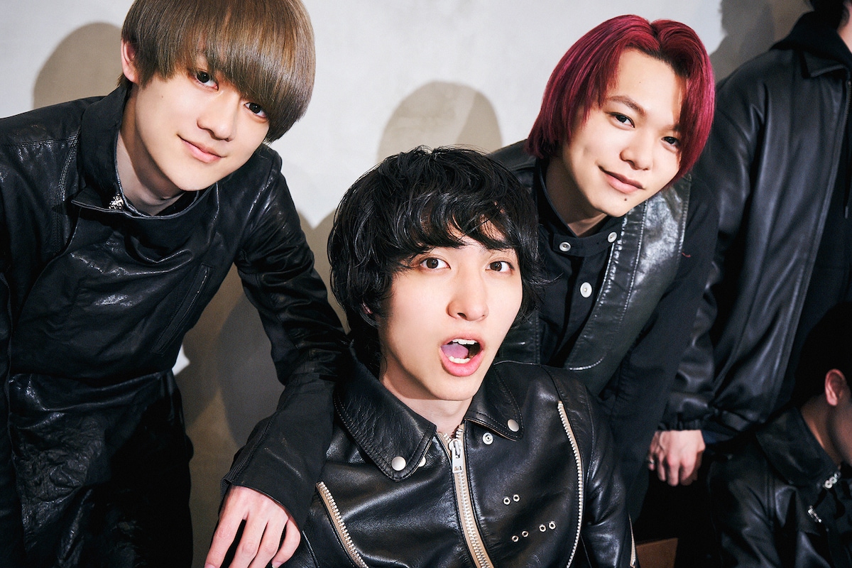 左から伊藤壮吾、古川毅、志村玲於。