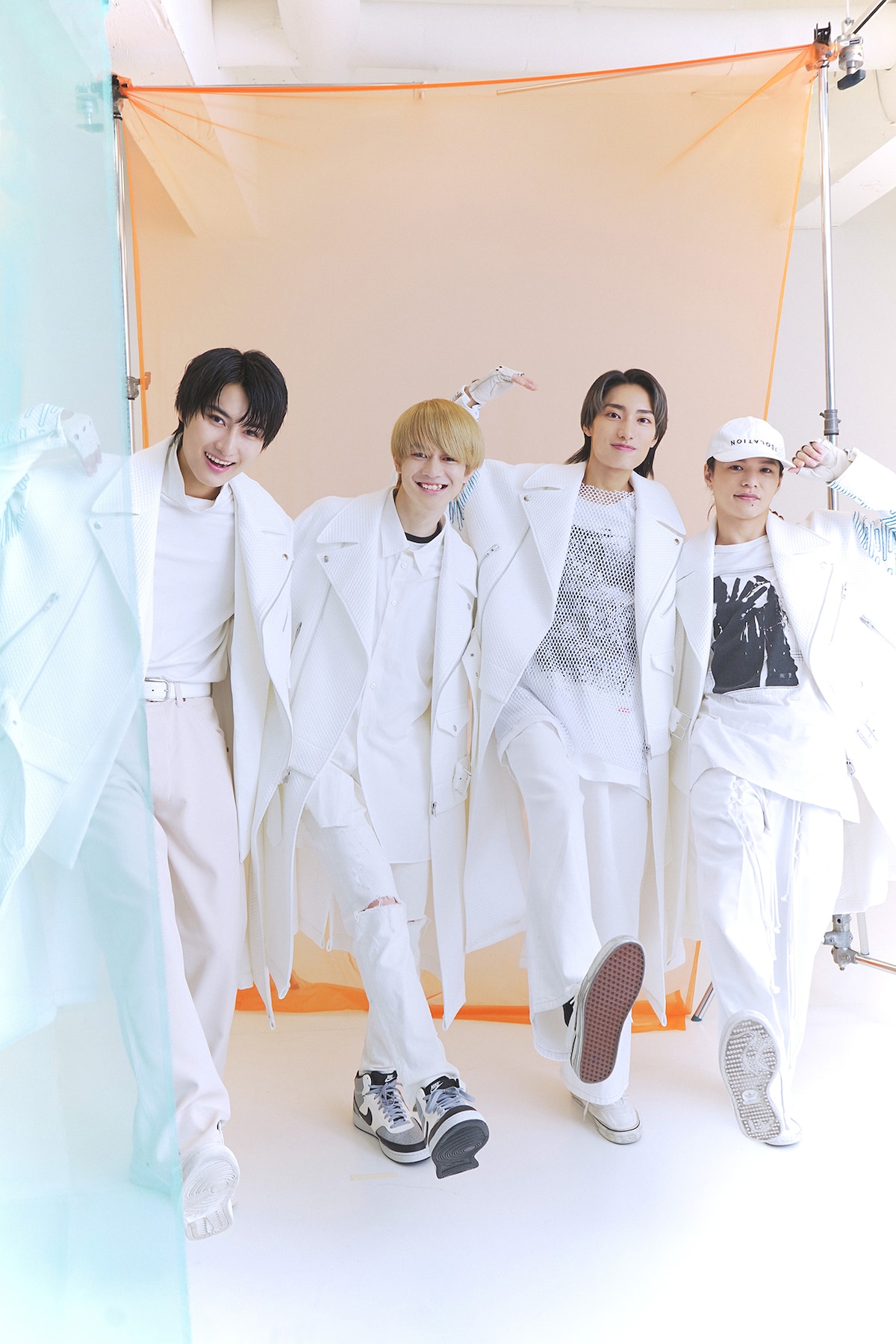 左から飯島颯、伊藤壮吾、柴崎楽、志村玲於。