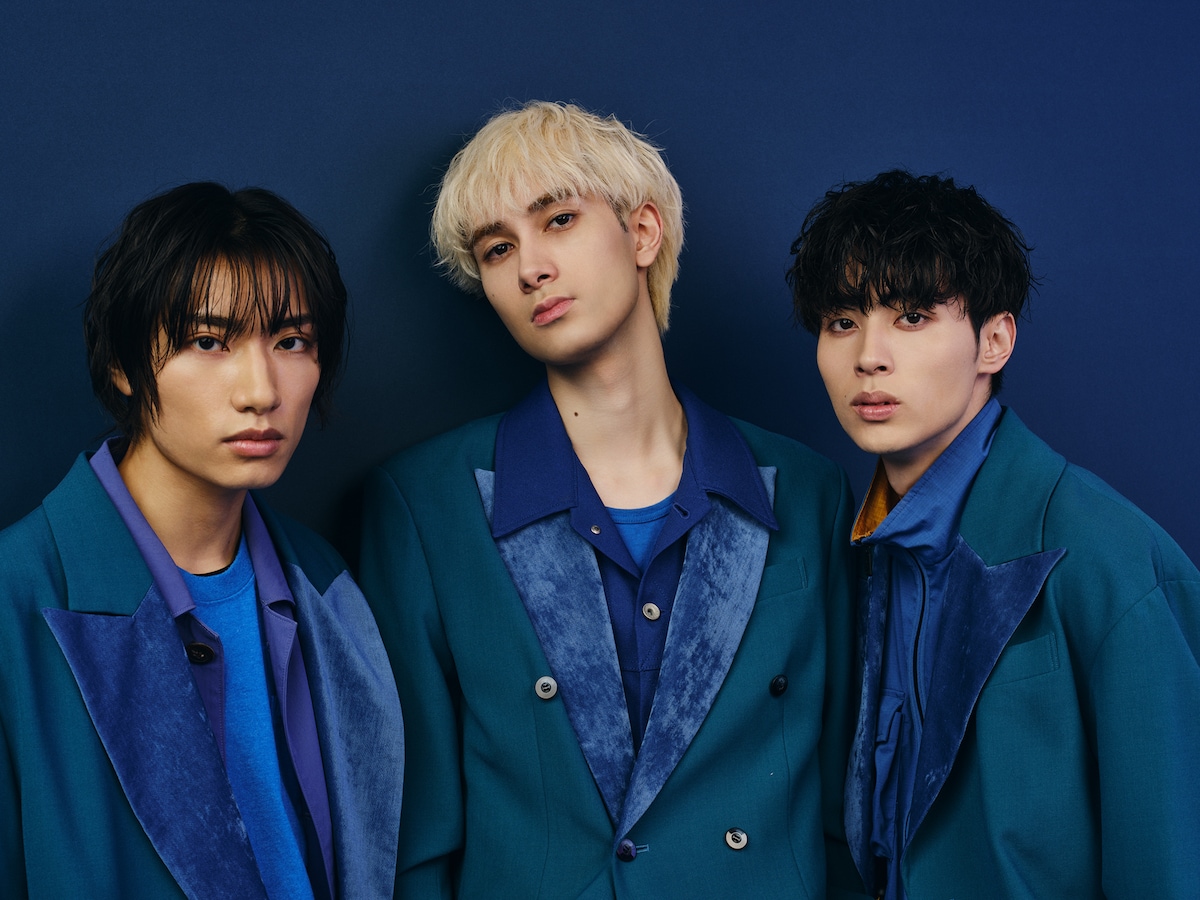 左から柴崎楽、ジャン海渡、松村和哉。