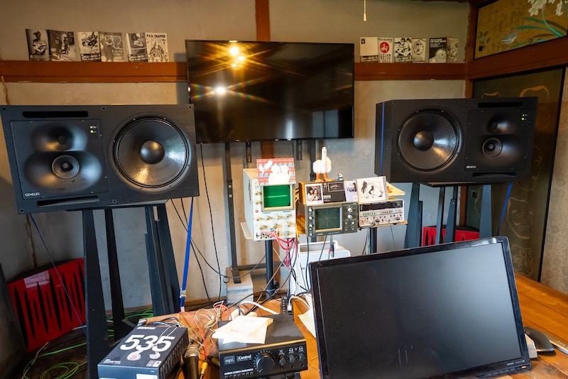 2Fコントロールルーム卓