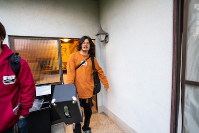 路上ライブに向けて出発