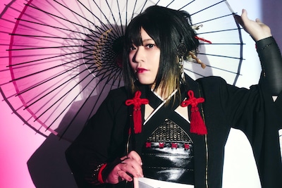 鈴華ゆう子「SAMURAI DIVA」インタビュー｜和楽器バンド休止後の次なる一手。自らのルーツを全開にした、私にしかできない挑戦