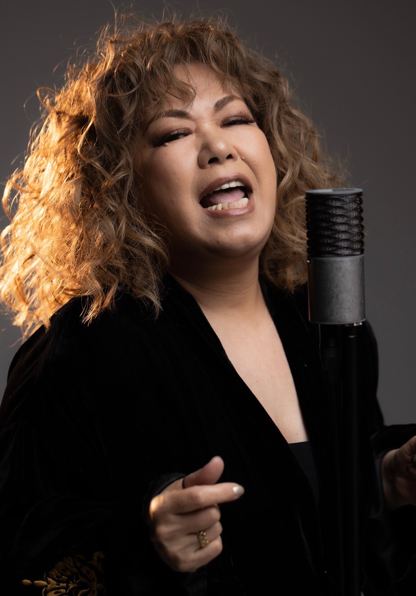 鈴木雅之ソロ40周年＆70歳！これぞデュエットの真髄「MARTINI DUET