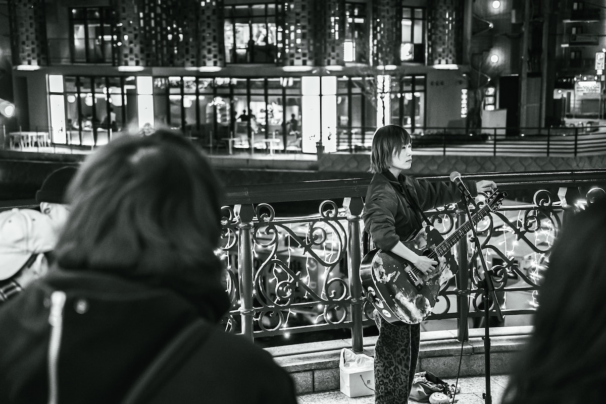 鈴木実貴子（Vo, G）