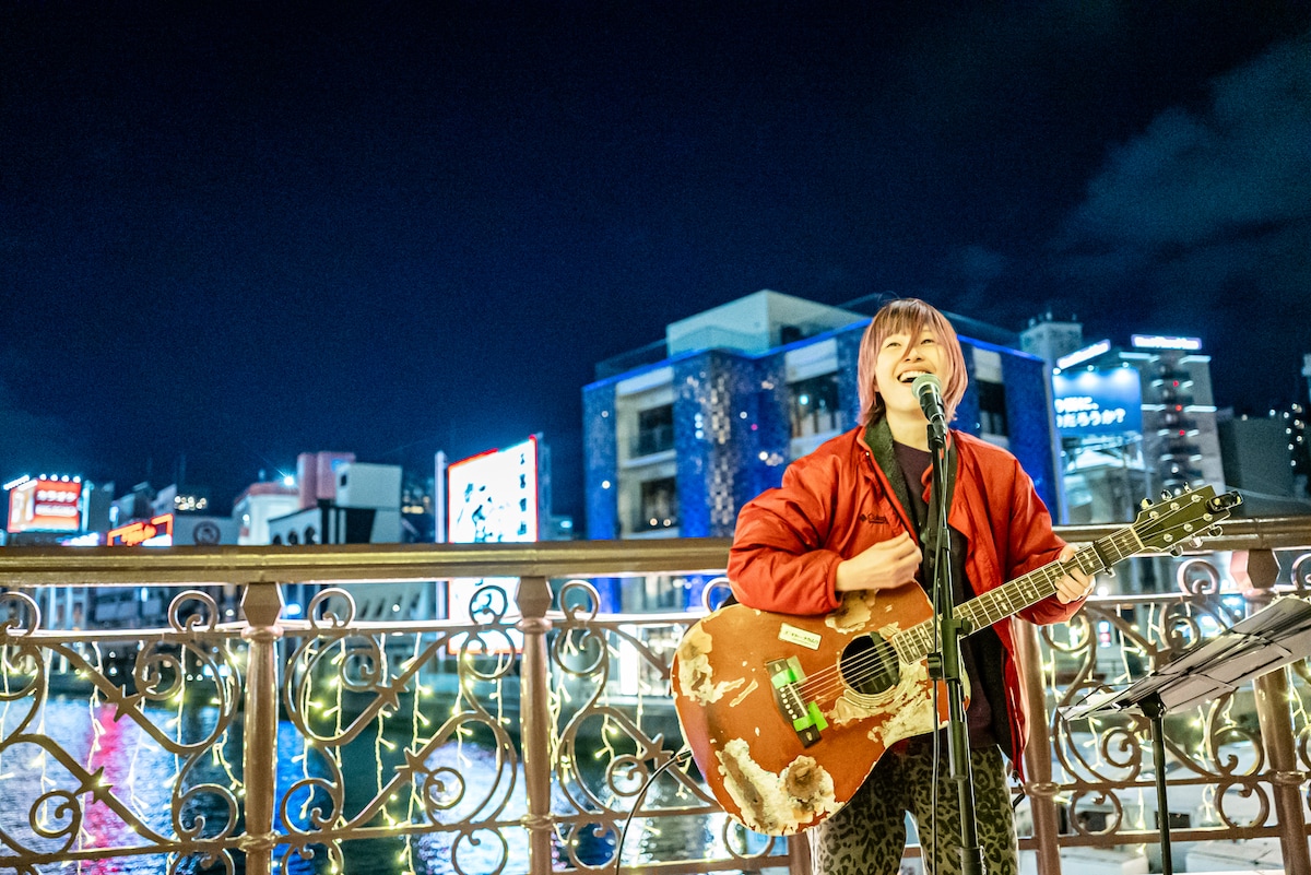 鈴木実貴子（Vo, G）