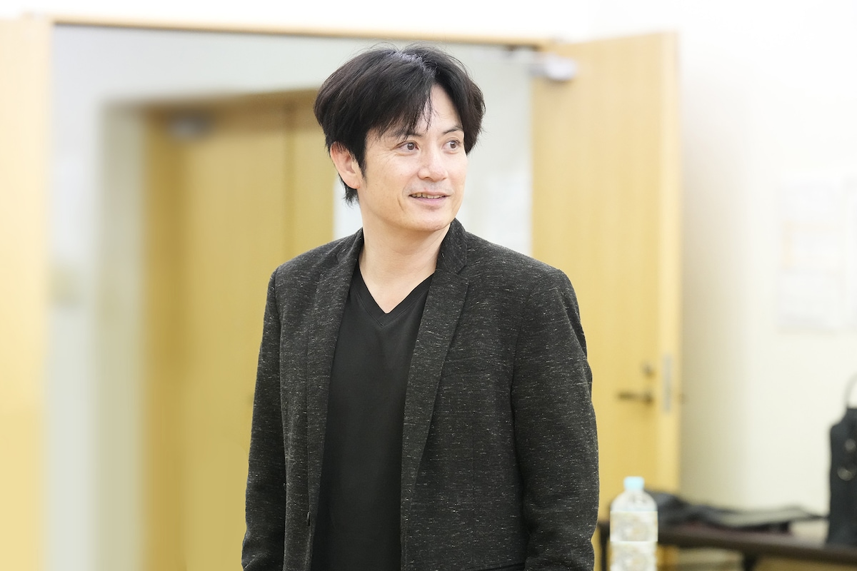 「スイートホーム ビターホーム」稽古より、山田役の佐藤アツヒロ。