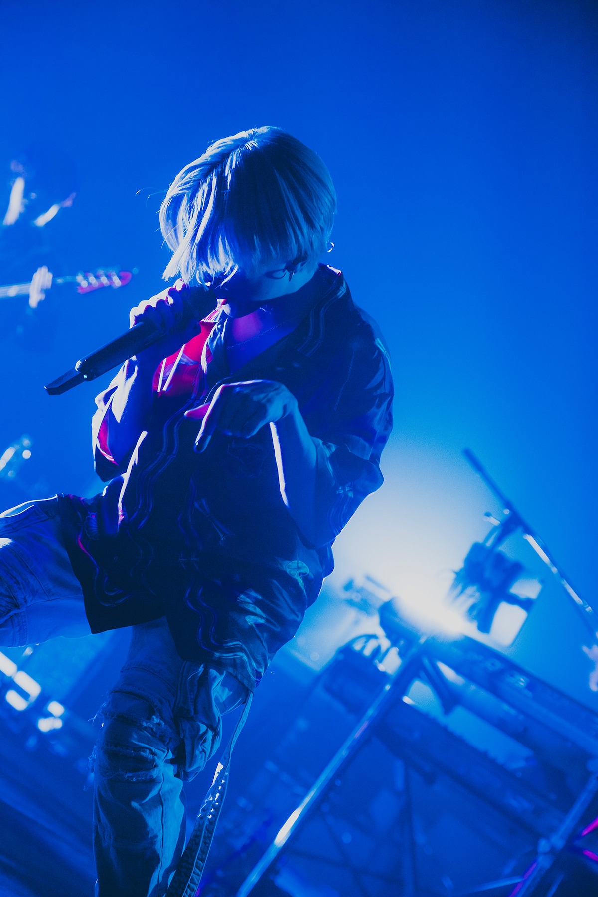 2022年8月8日に東京・中野サンプラザホールで初の有観客ライブ「syudou Live 2022『加速』」より。（Photo by Shingo Tamai）