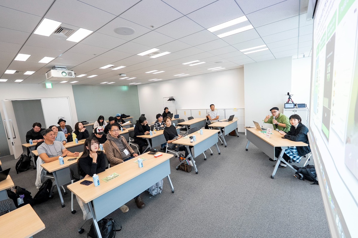 LINE MUSIC Japanを訪問した参加者たち。（提供：TAICCA / 撮影：Hiroki Nishioka）