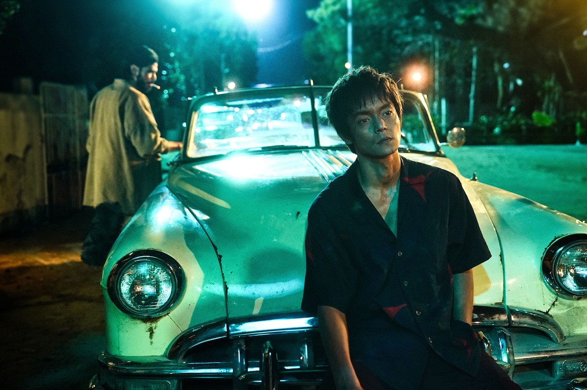 オンの弟・レイ(窪田正孝)。ヤクザとなって裏社会に身を投じ、自らの手で兄を探す