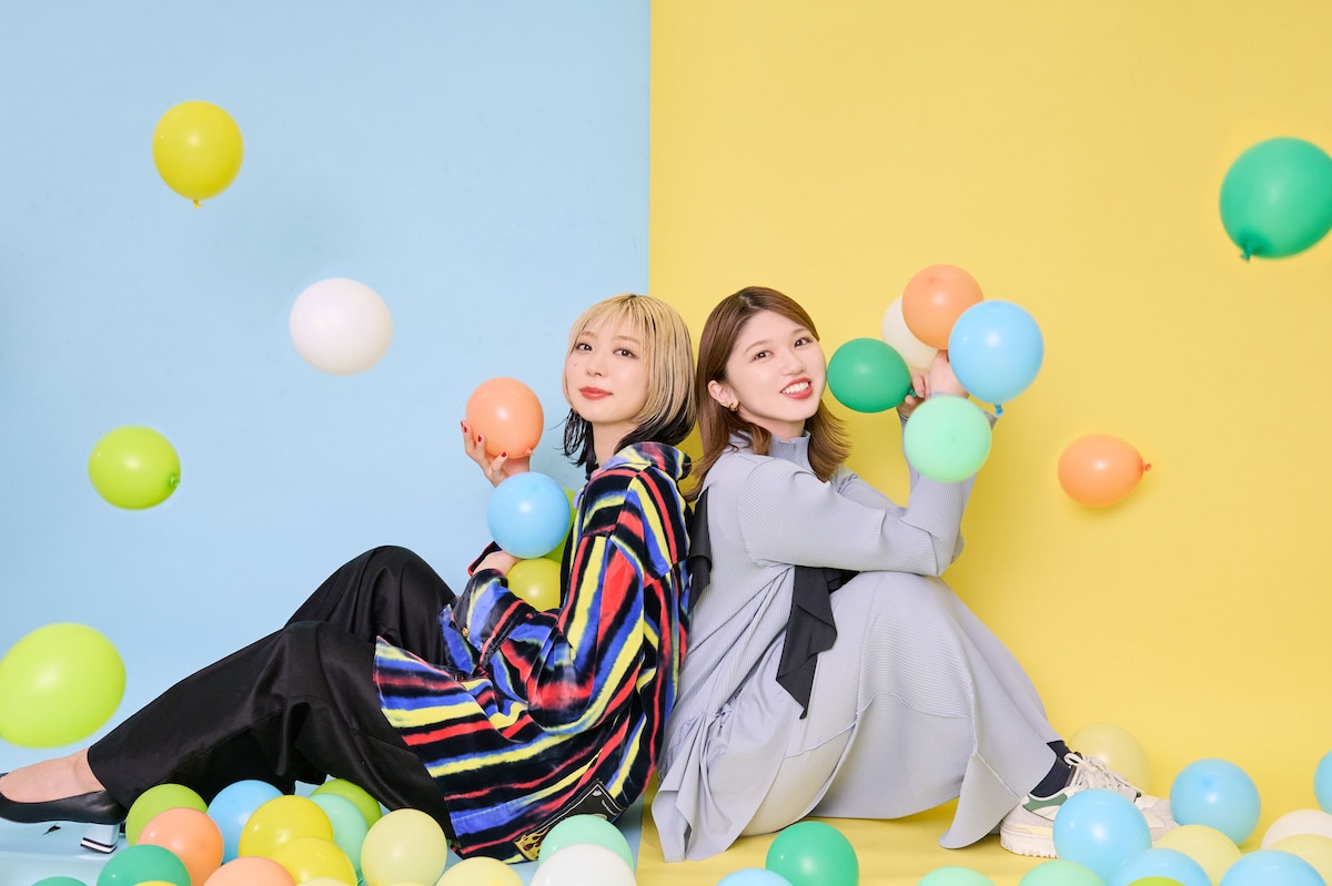 左から竹内アンナ、竹内朱莉。