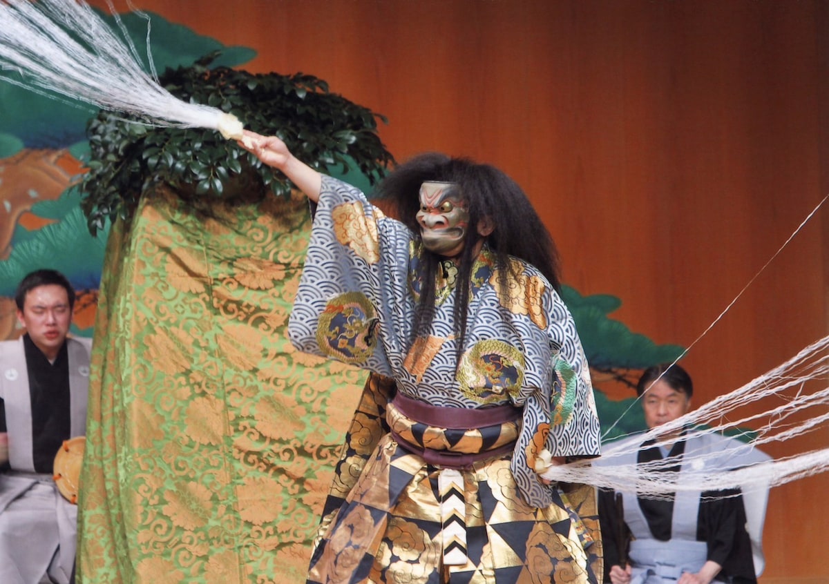 「土蜘蛛」過去公演より。