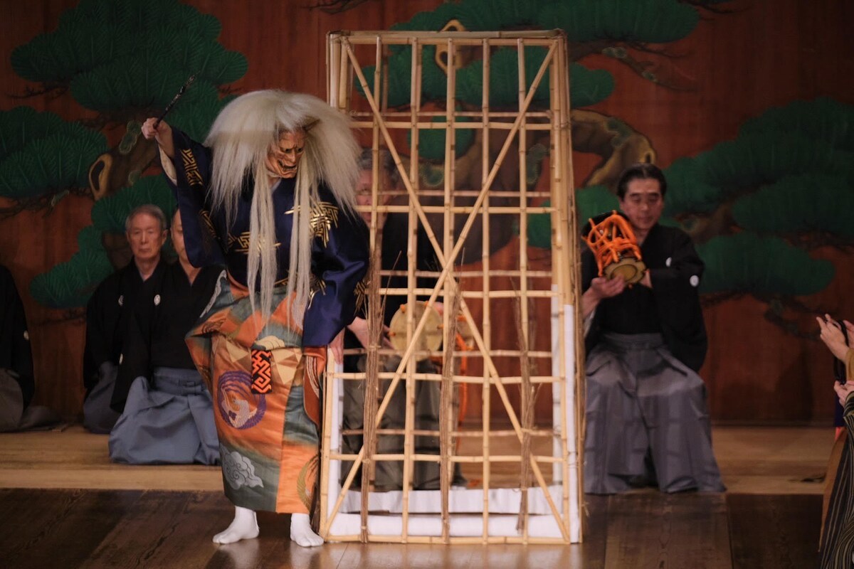 「安達原」過去公演より。