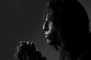 TAKURO「The Sound Of Life」インタビュー｜ウクライナ侵攻をきっかけに生まれたヒーリングアルバム