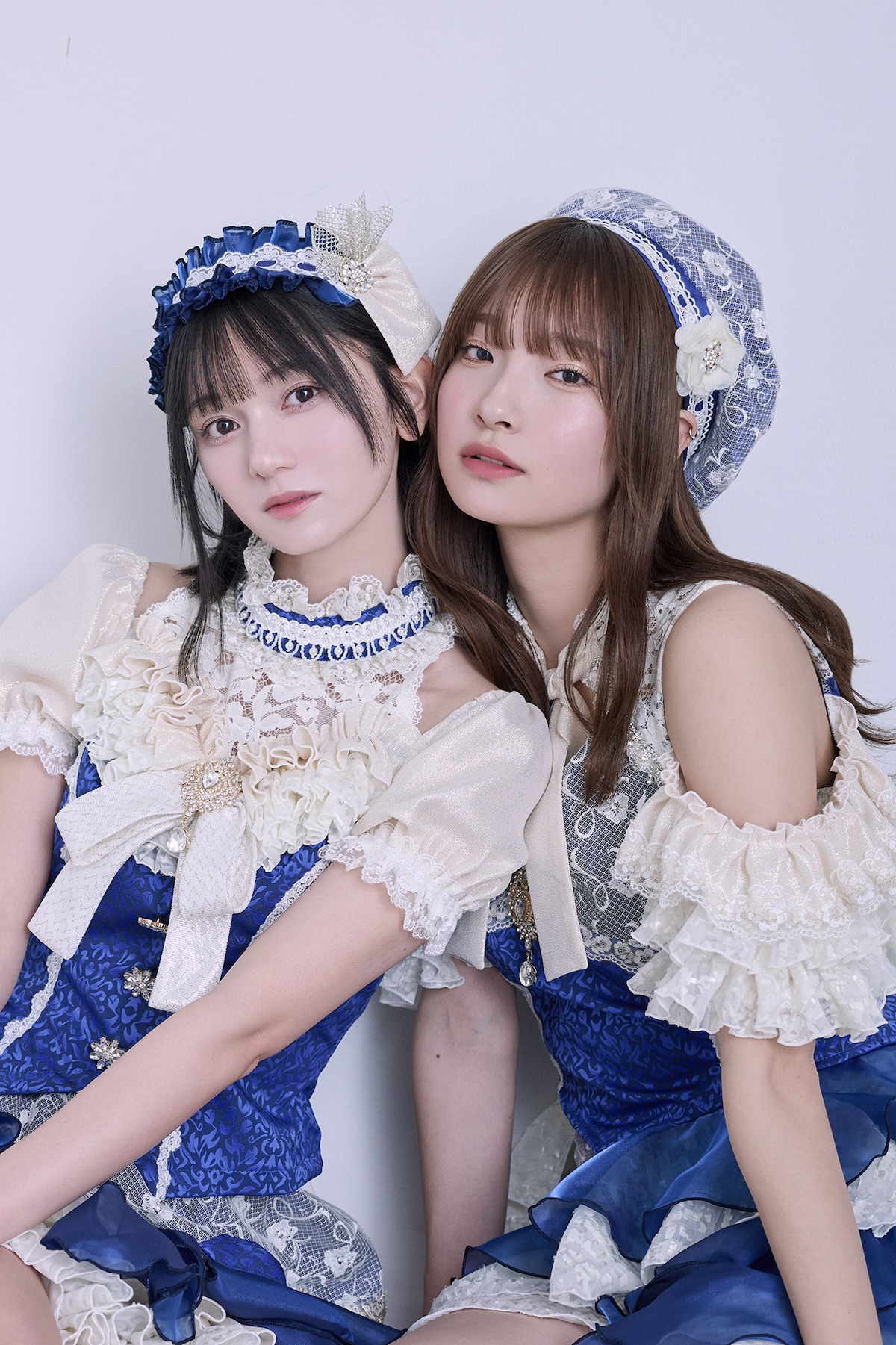 左から熊澤風花、里仲菜月。