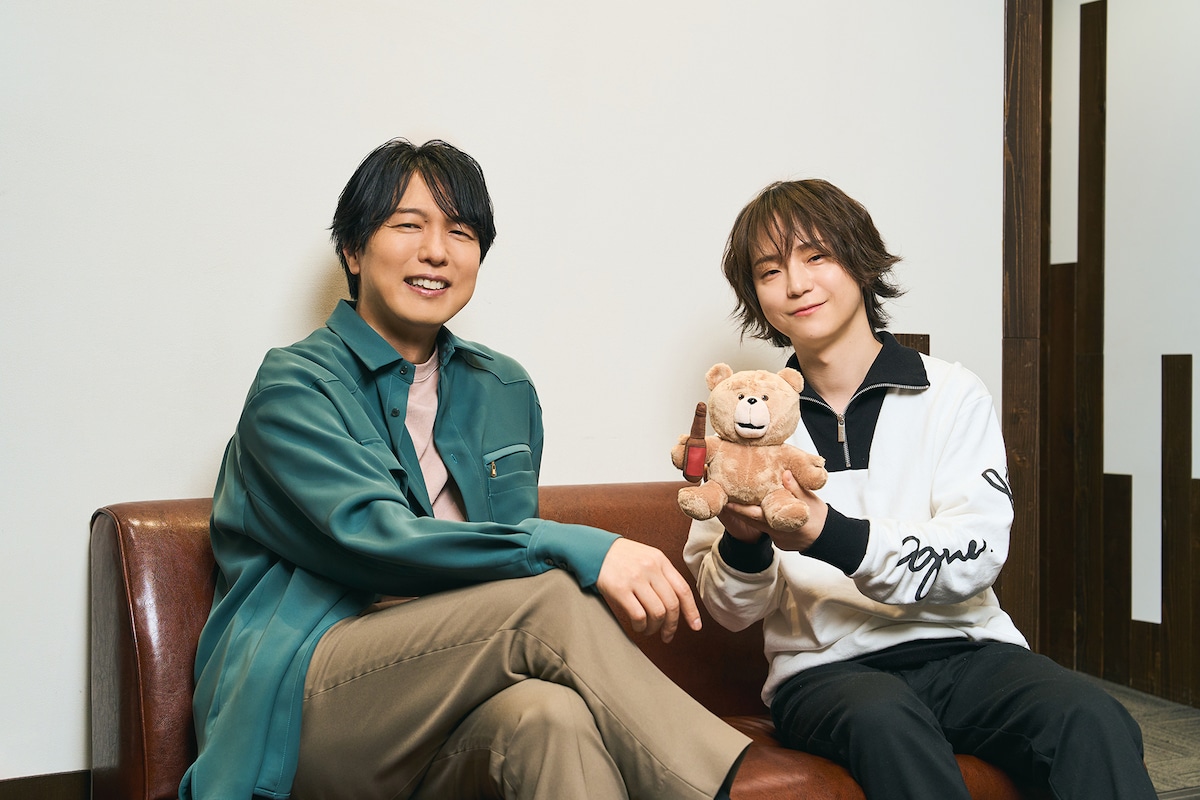 左から神谷浩史、河西健吾。